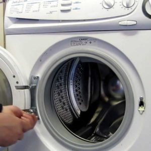 Lave-linge : comment débloquer un tambour qui ne tourne plus ?