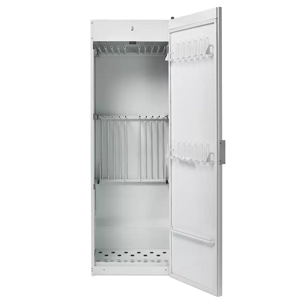 Une armoire séchante de marque Asko ouverte