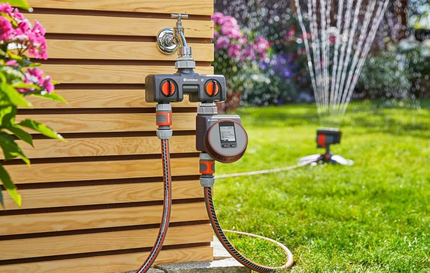 Un système d'arrosage de la marque Gardena.