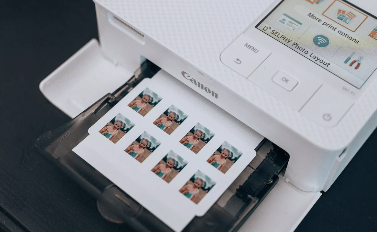 Une imprimante photo de la marque Canon.