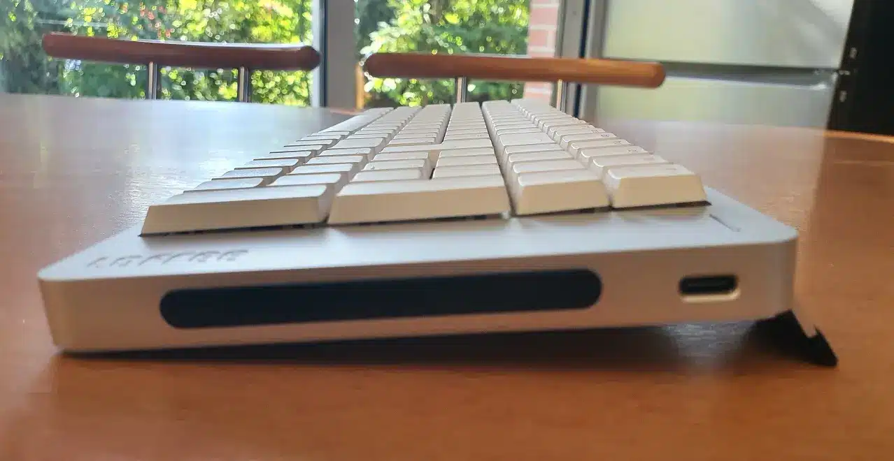 Barre tactile du clavier Lofree Flow 2 servant à régler le son