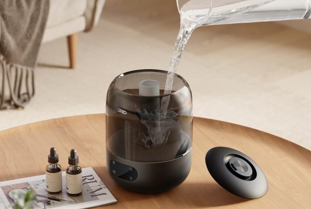 Zoom sur un humidificateur d'air de la marque Dreo.